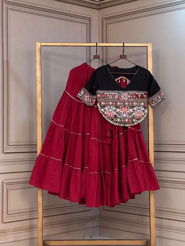 Lehenga :- (Full-Stitched)